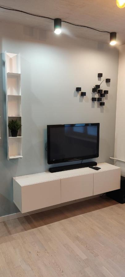 Be My Guest- Fontany Luxury Apartment Metro Wi-Fi Free Parking Zone 华沙 外观 照片