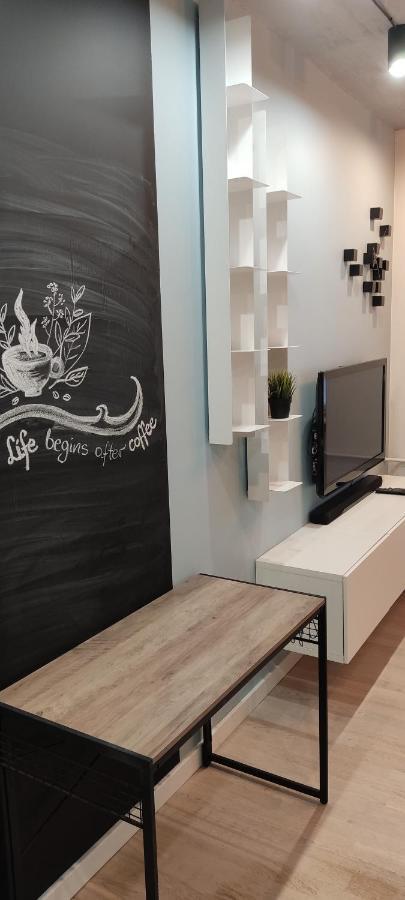 Be My Guest- Fontany Luxury Apartment Metro Wi-Fi Free Parking Zone 华沙 外观 照片